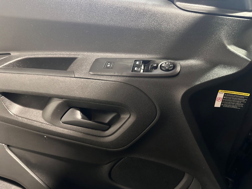 Toyota ProAce City 1,5 D 130 Medium Comfort aut. 6d