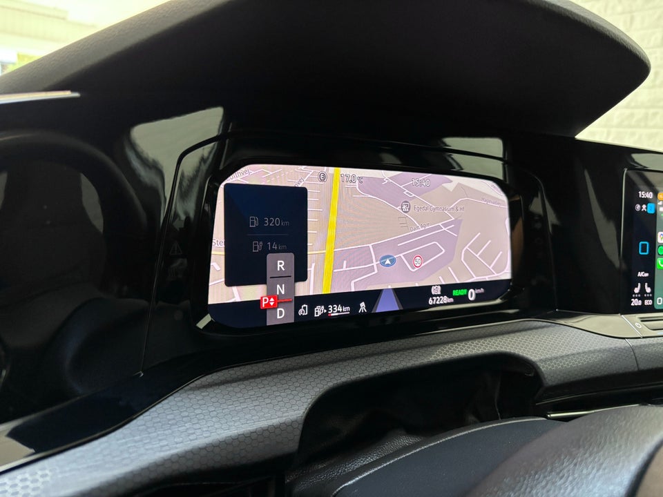 VW Golf VIII 1,4 GTE DSG 5d