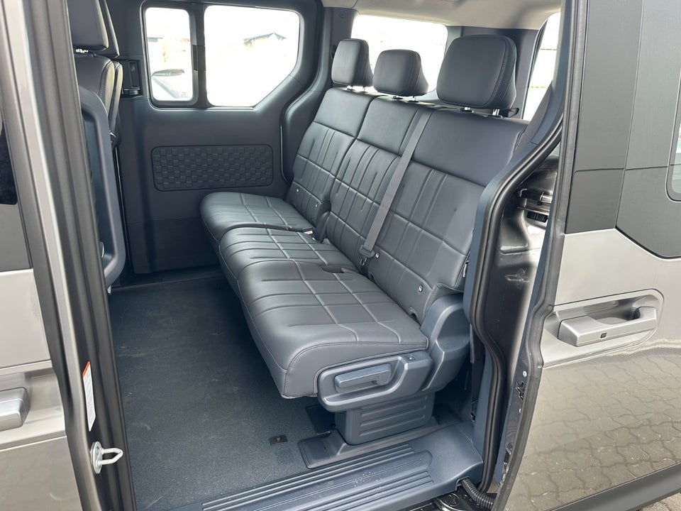 Kia PV5 71 Long Range Upgrade 5d