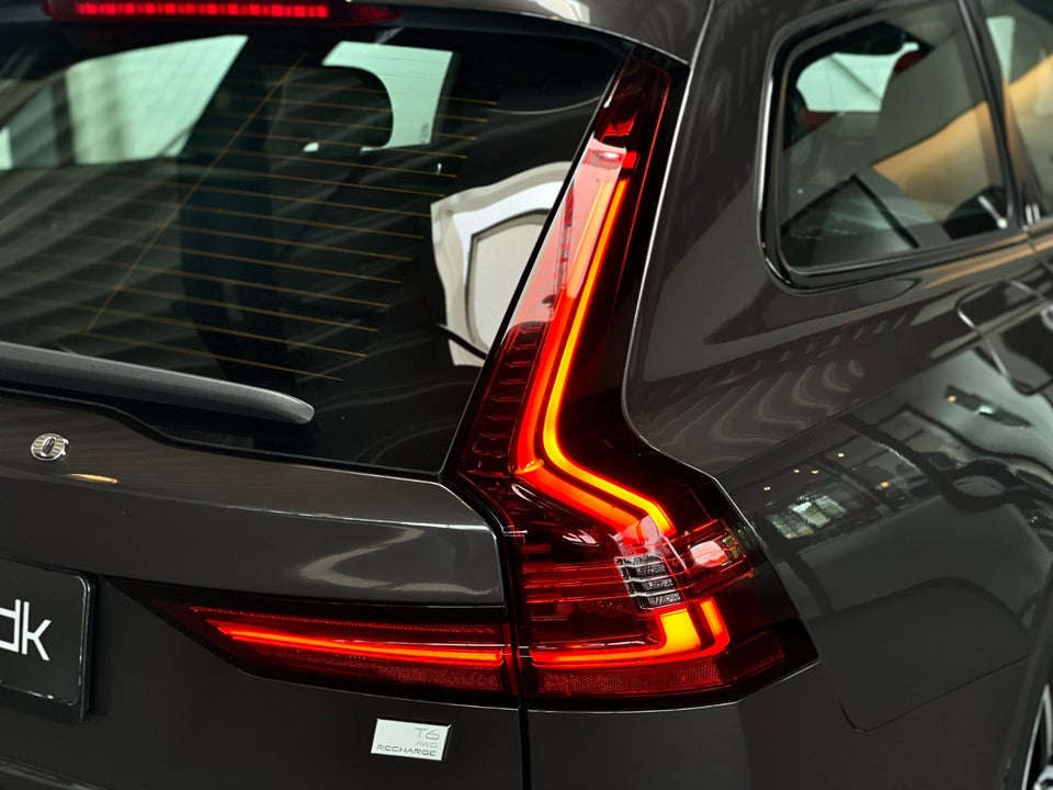 Volvo V90 2,0 T6 ReCharge R-Design aut. AWD 5d