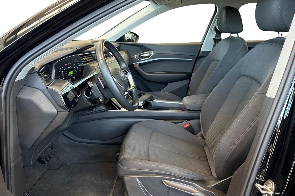 Audi e-tron 50 quattro 5d