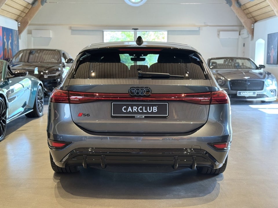 Audi S6 e-tron Avant quattro 5d