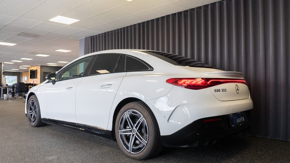 Mercedes EQE300 AMG Line 4d