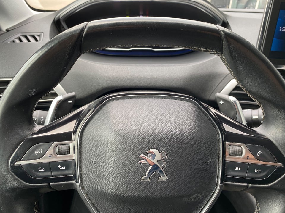 Peugeot 3008 1,5 BlueHDi 130 Allure Pack EAT8 Van 5d