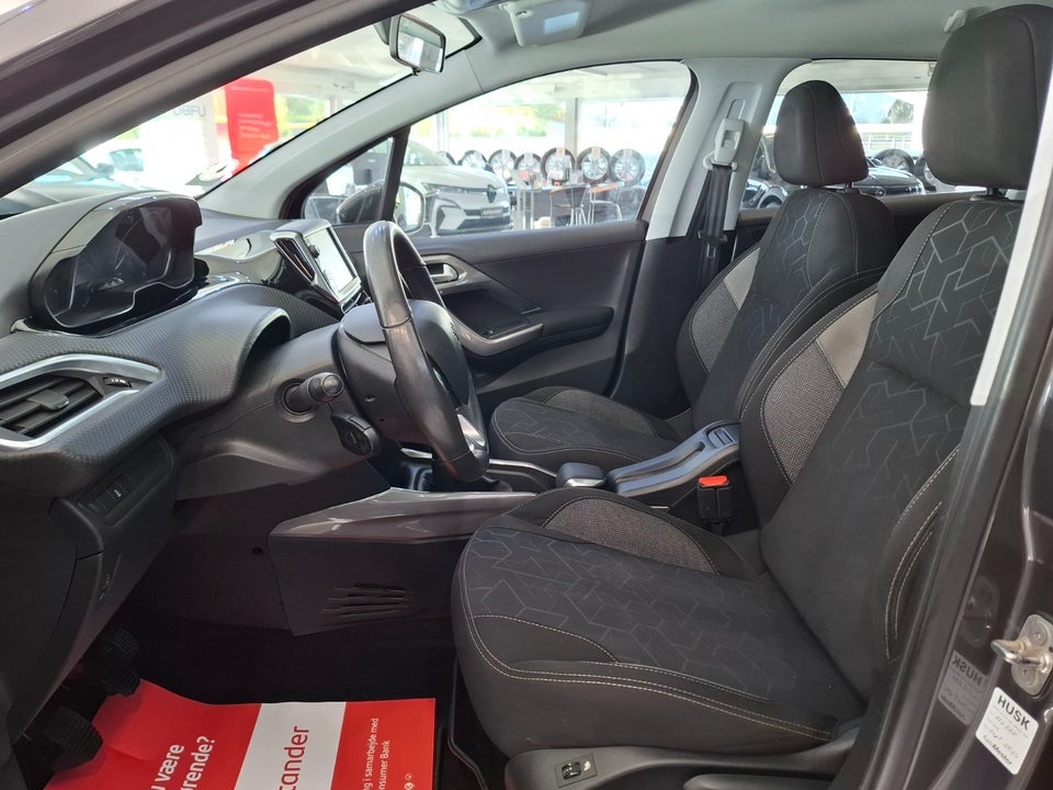 Peugeot 2008 1,2 VTi 82 Active 5d