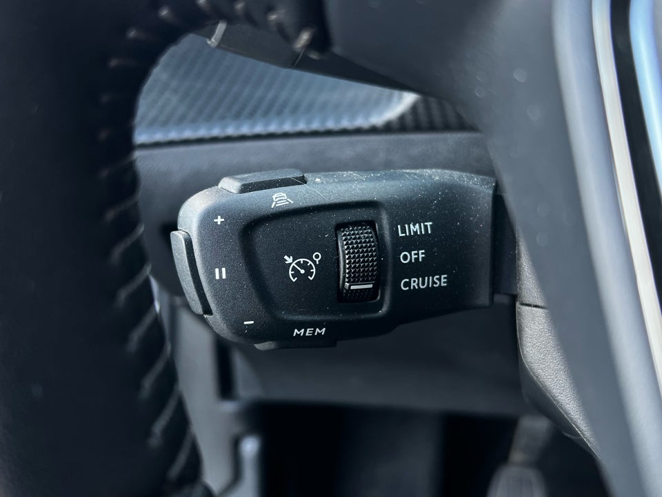 Peugeot 2008 1,5 BlueHDi 100 Edition:210+ 5d