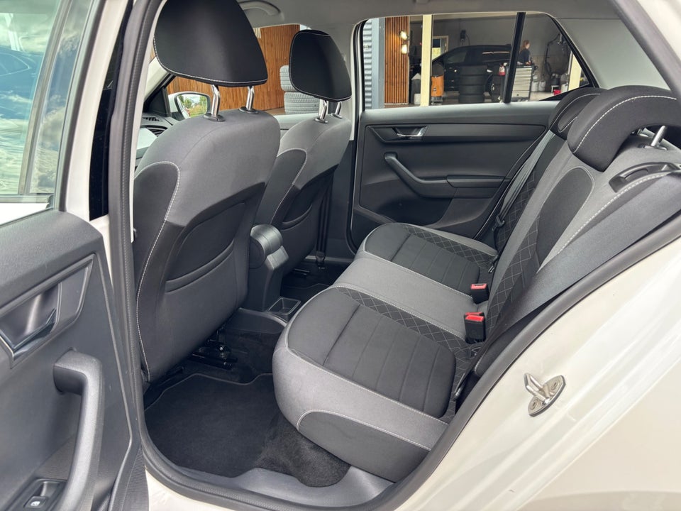 Skoda Fabia 1,0 MPi 60 Ambition 5d