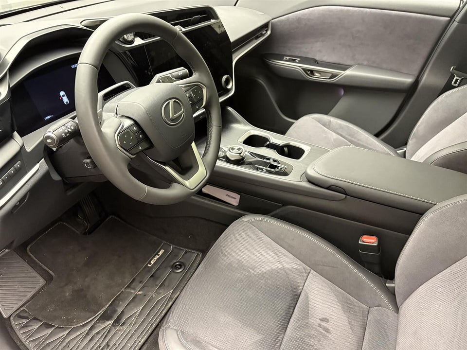 Lexus RZ300e Luxury 5d
