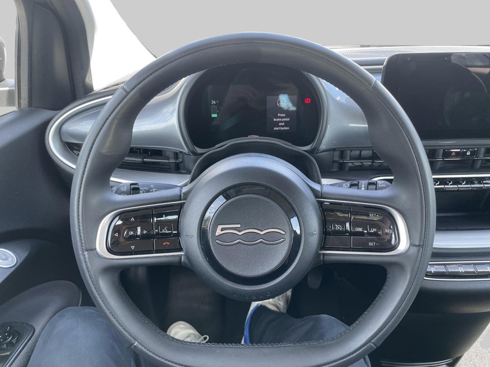 Fiat 500e 42 Icon 3d