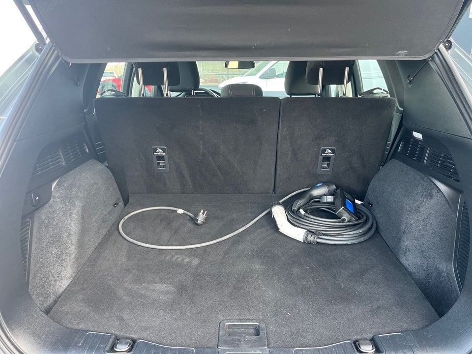 Ford Kuga 2,5 PHEV Titanium X CVT 5d