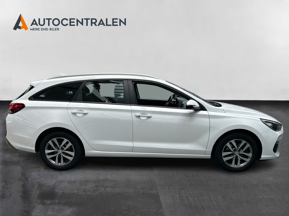 Hyundai i30 1,0 T-GDi Life Komfort stc. 5d