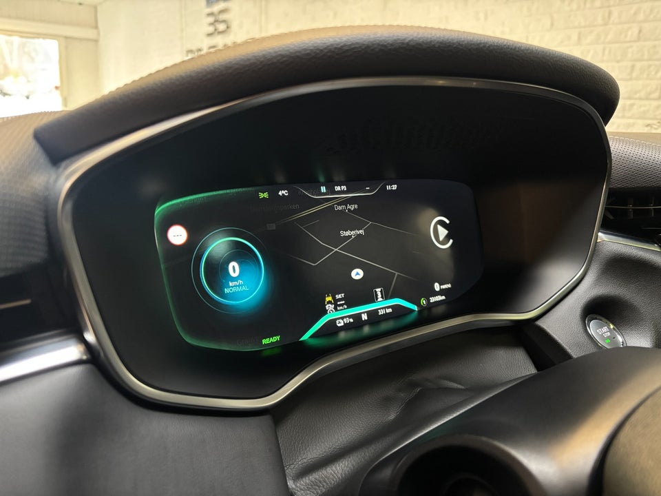 MG Marvel R Comfort 5d