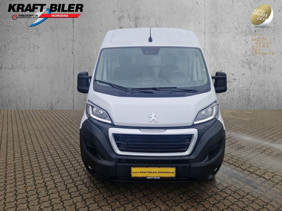 Peugeot Boxer 333 2,2 BlueHDi 140 L3H2 Premium