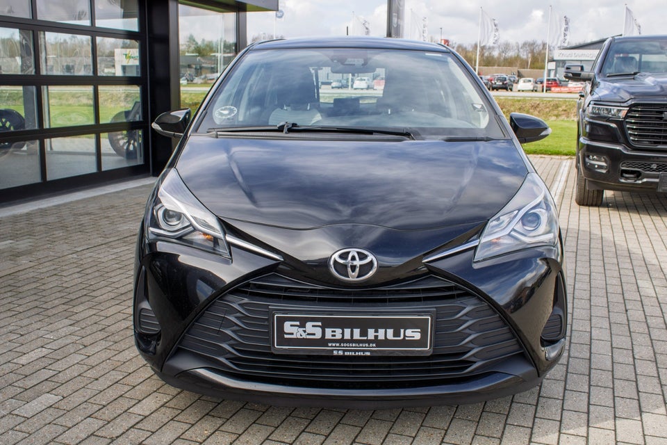 Toyota Yaris 1,0 VVT-i T2 5d
