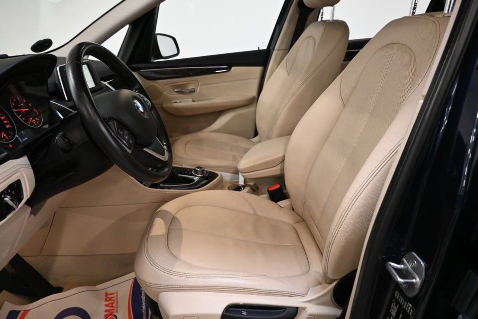 BMW 218i 1,5 Active Tourer Luxury Line aut. 5d