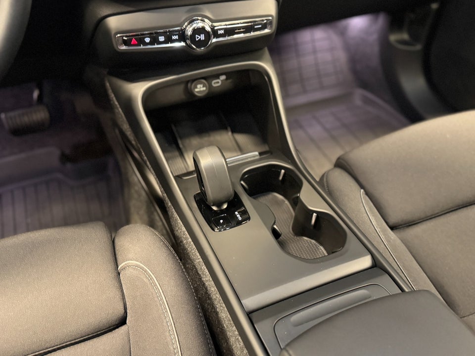 Volvo EX40 Extended Range Core 5d