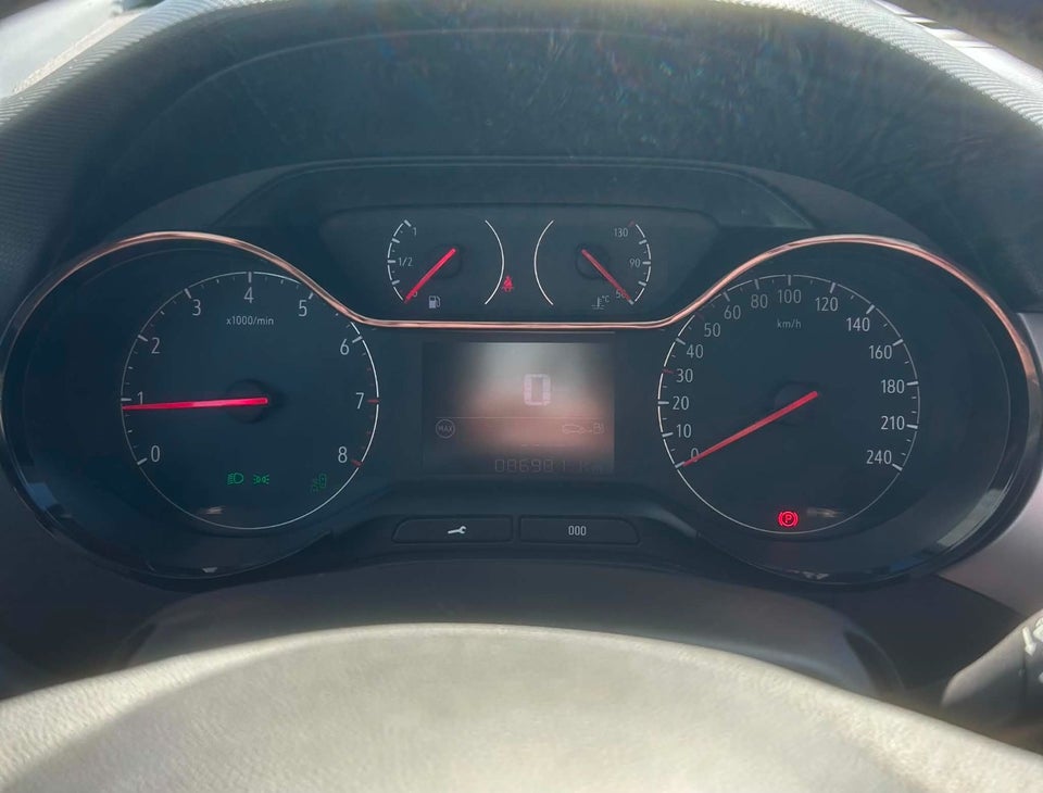 Opel Crossland X 1,2 Enjoy Special 5d