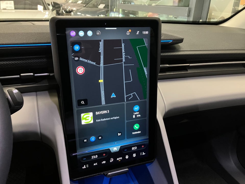 Ford Explorer 77 Premium Extended Range 5d