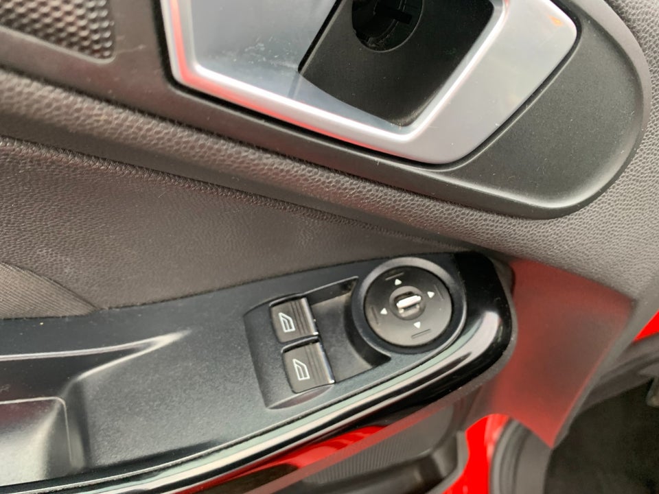 Ford Fiesta 1,0 65 Titanium 5d