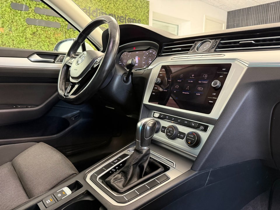VW Passat 2,0 TDi 150 Business Variant DSG 5d