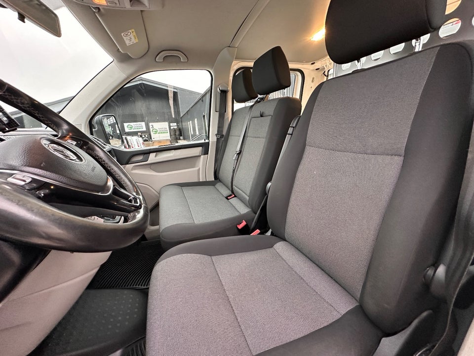 VW Transporter 2,0 TDi 204 Db.Kab m/lad DSG 4Motion 4d