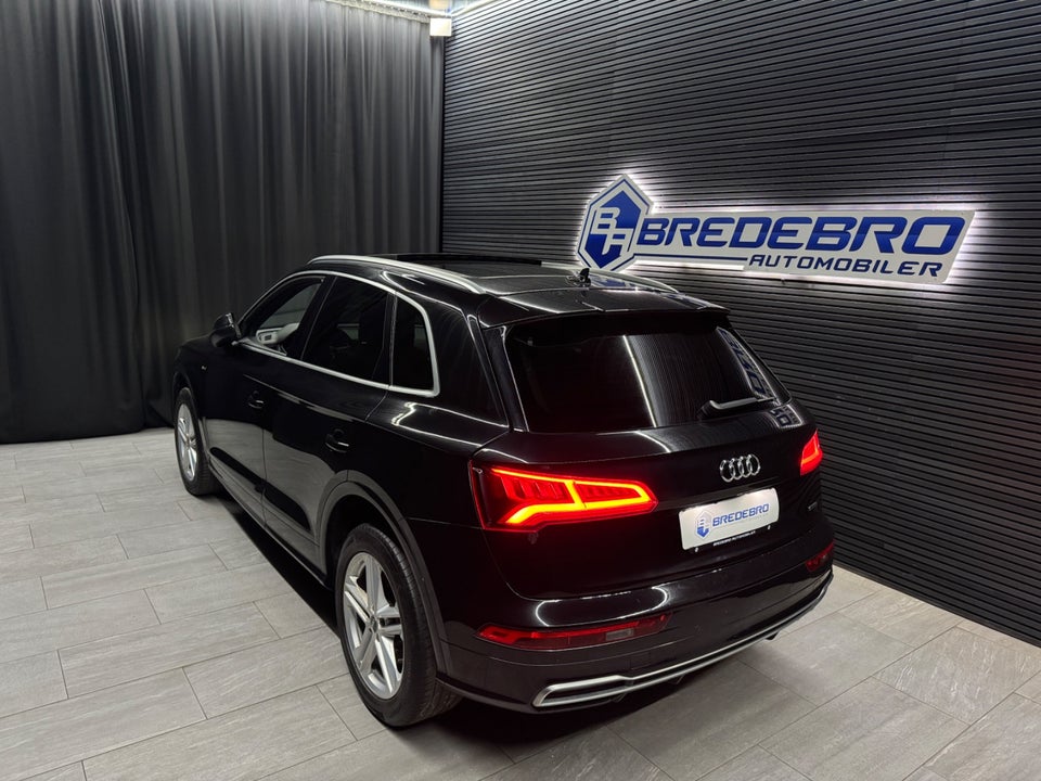 Audi Q5 2,0 TDi 190 S-line quattro S-tr. 5d