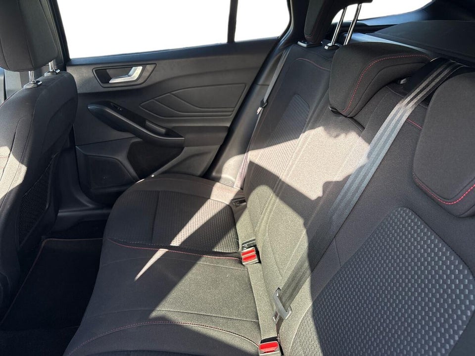 Ford Focus 1,0 EcoBoost ST-Line X stc. aut. 5d