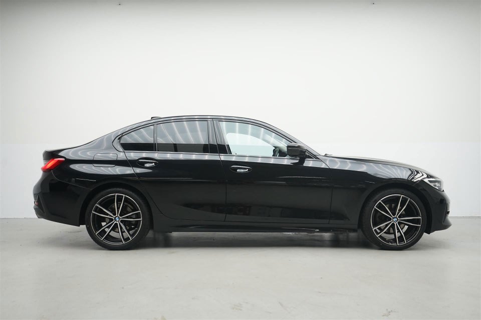 BMW 320d 2,0 Sport Line aut. 4d