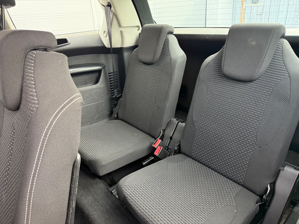 Citroën Grand C4 Picasso 1,6 HDi 110 SX 7prs 5d