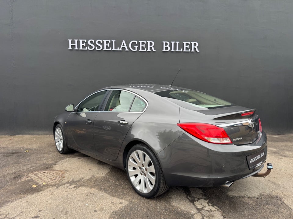 Opel Insignia 1,6 T 180 Cosmo 5d