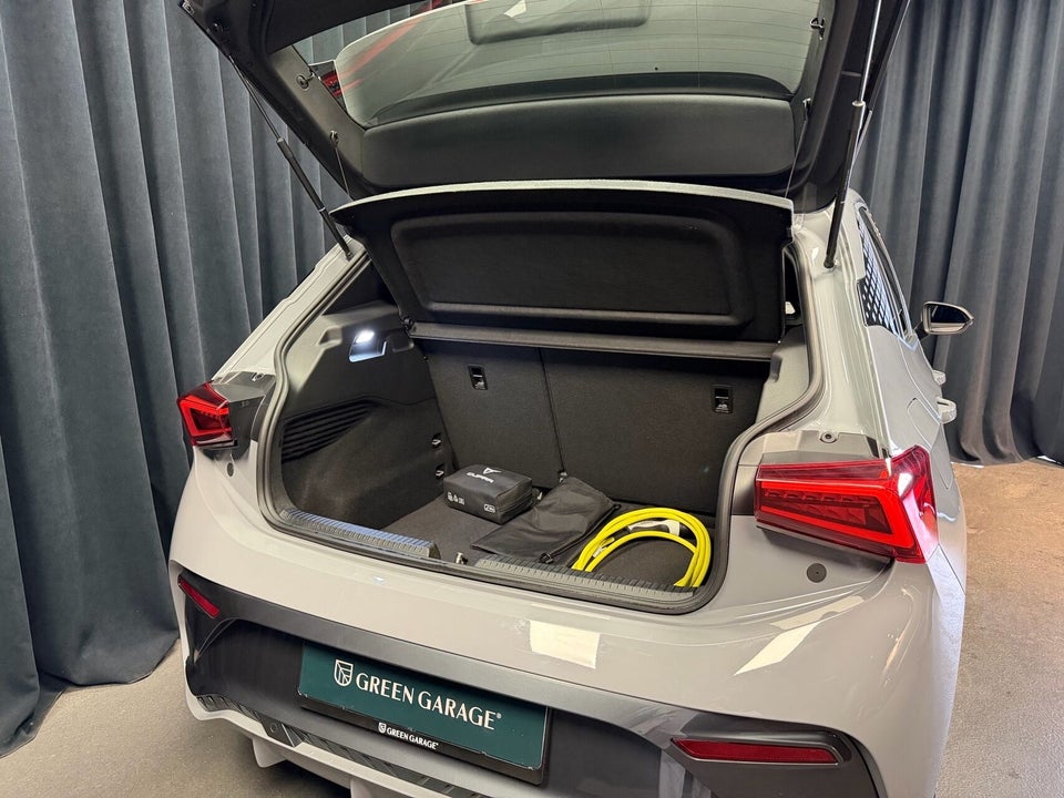 Cupra Born 58  5d