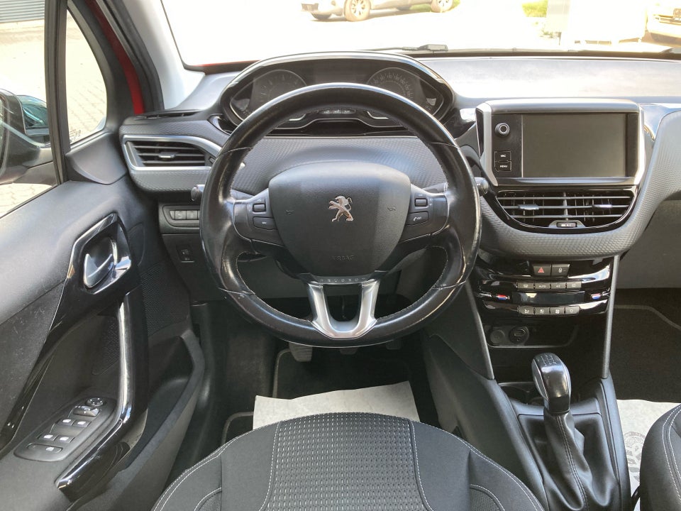 Peugeot 208 1,6 BlueHDi 100 Desire 5d