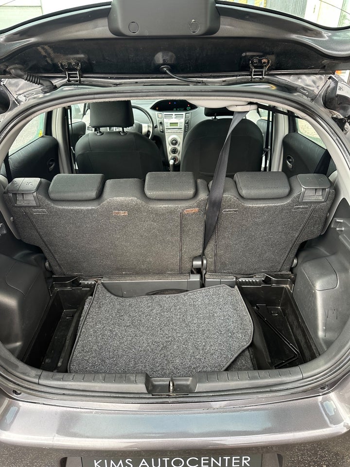 Toyota Yaris 1,3 Luna 5d