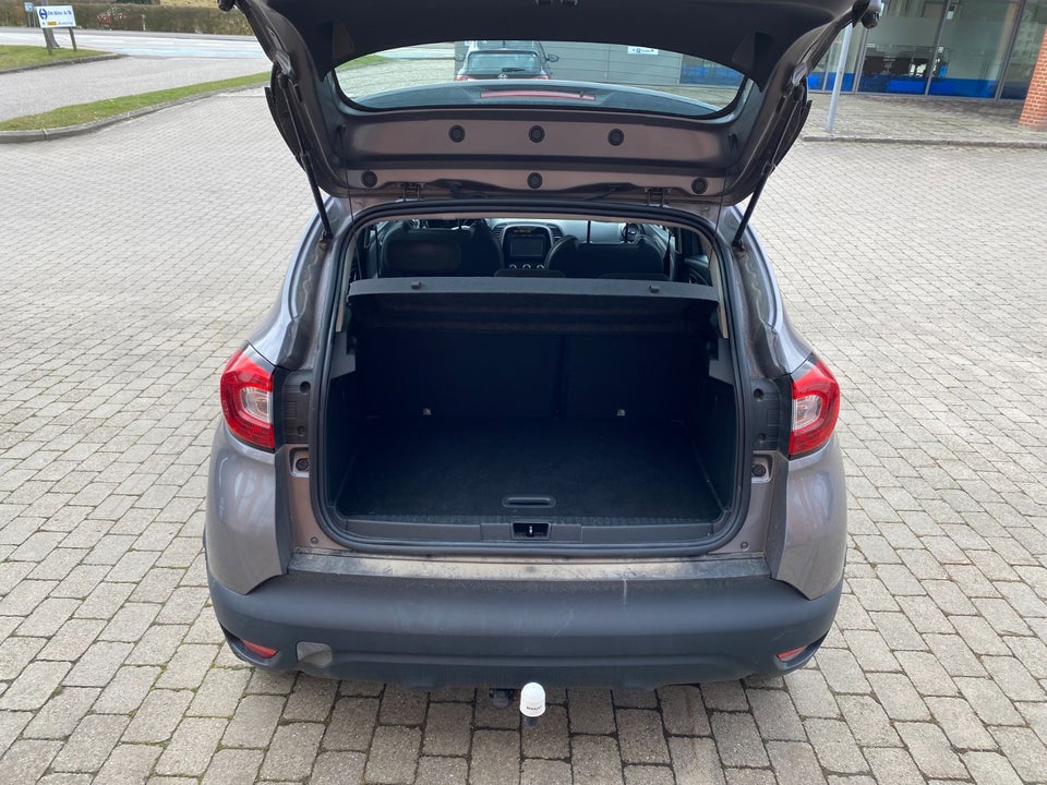 Renault Captur 0,9 TCe 90 Expression 5d