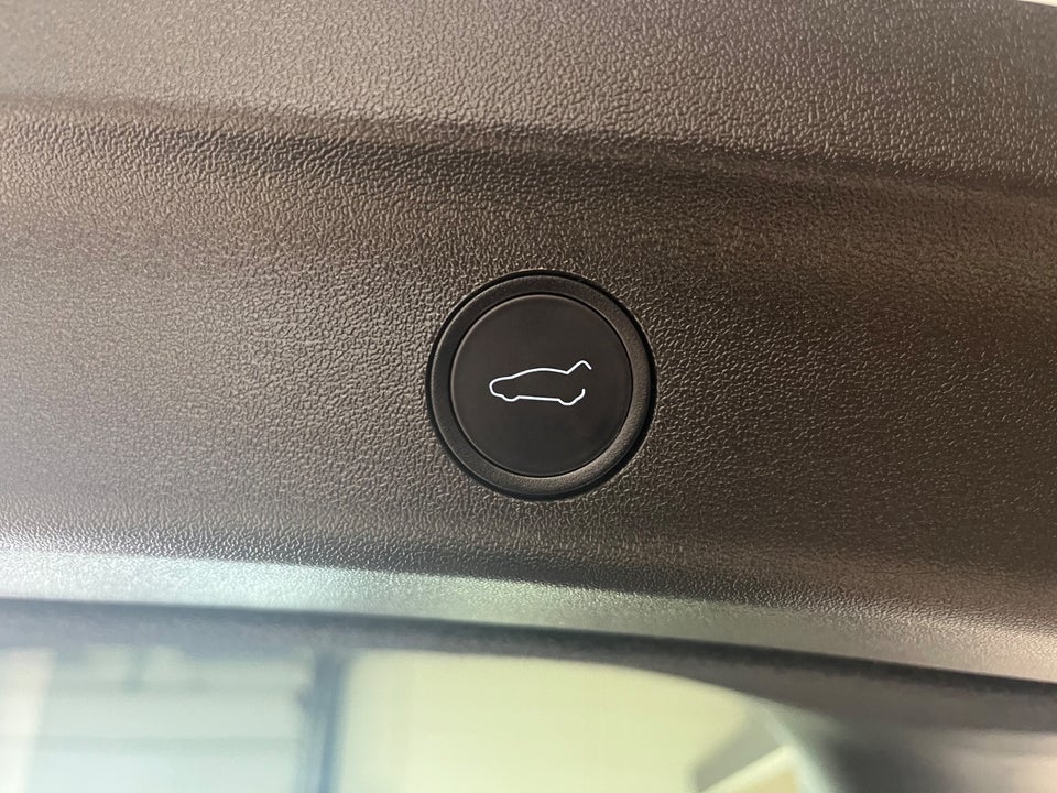 Tesla Model Y RWD 5d
