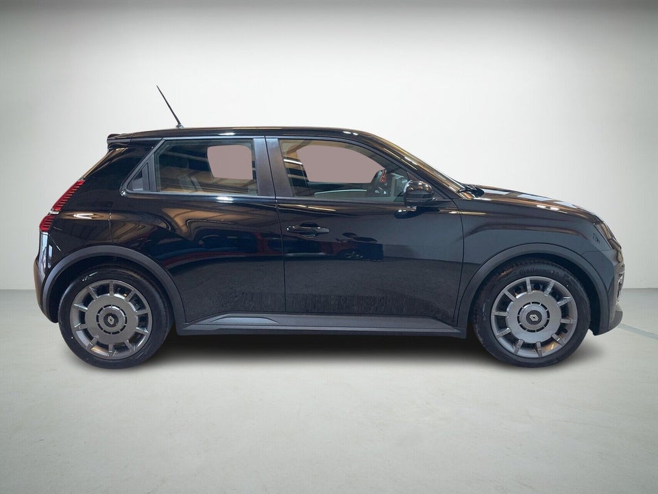 Renault 5 E-Tech 40 Evolution 5d