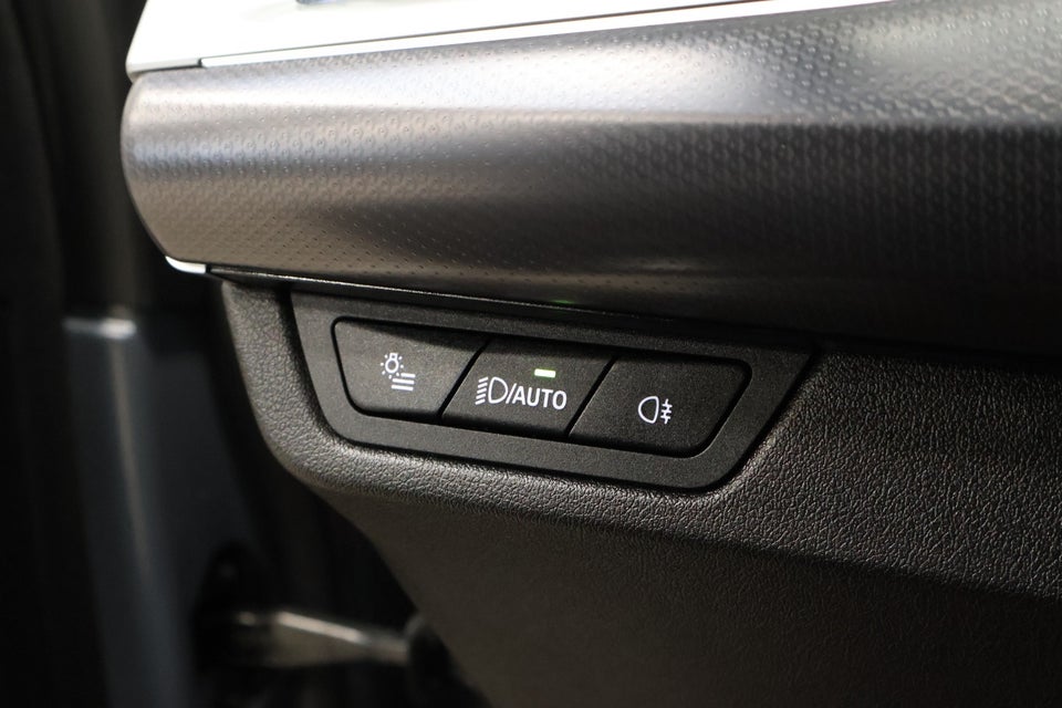 BMW iX1 xDrive30 Charged M-Sport 5d