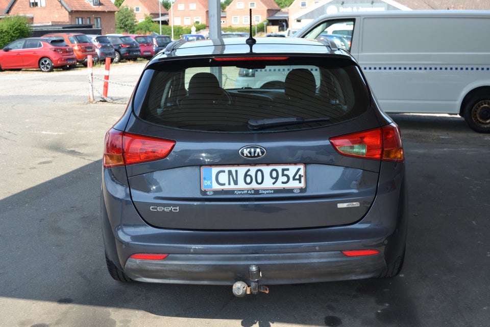 Kia Ceed 1,4 CVVT Family SW 5d