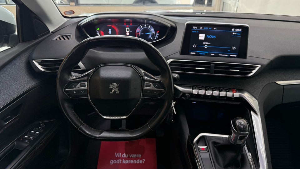 Peugeot 5008 1,2 e-THP 130 Allure 7prs 5d