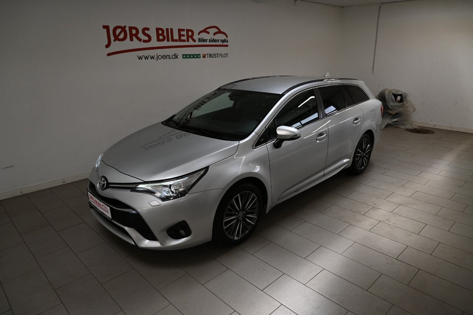 Toyota Avensis 1,8 VVT-i T2 Selected Touring Sports MDS 5d