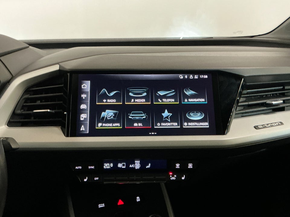 Audi Q4 e-tron 40 Advanced 5d