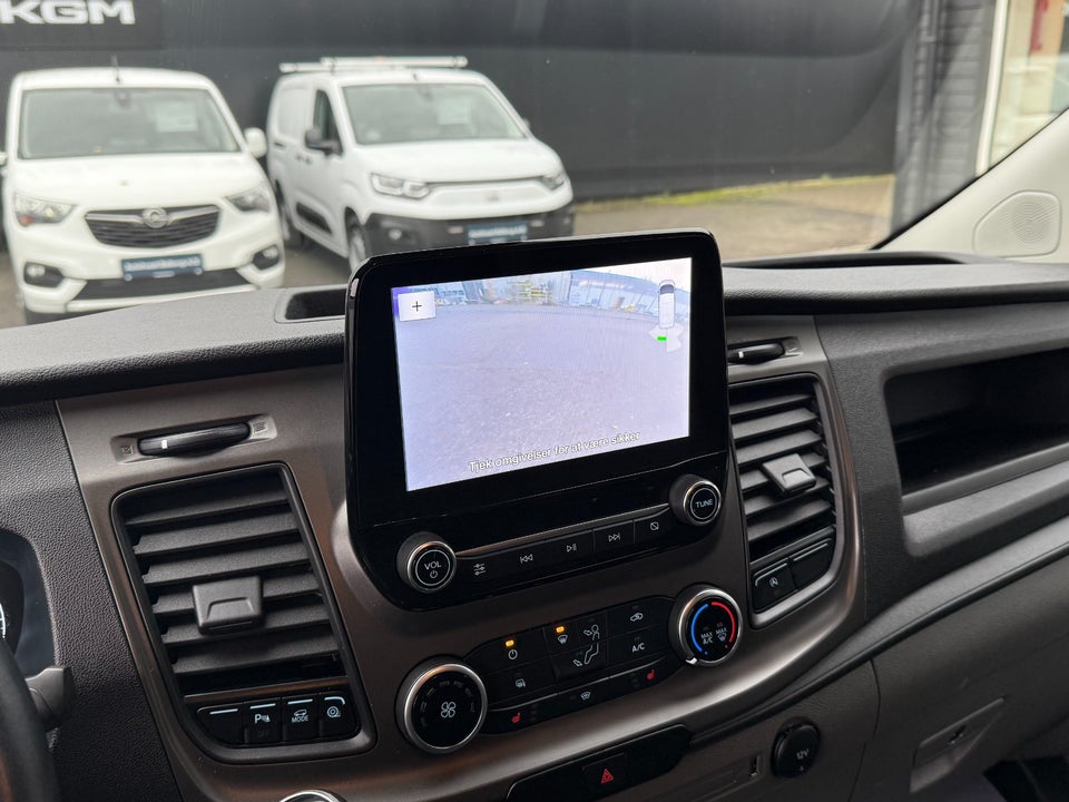 Ford Transit Custom 300L 2,0 TDCi 130 Active