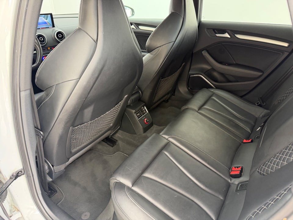 Audi A3 1,4 e-tron S-line Sportback S-tr. 5d