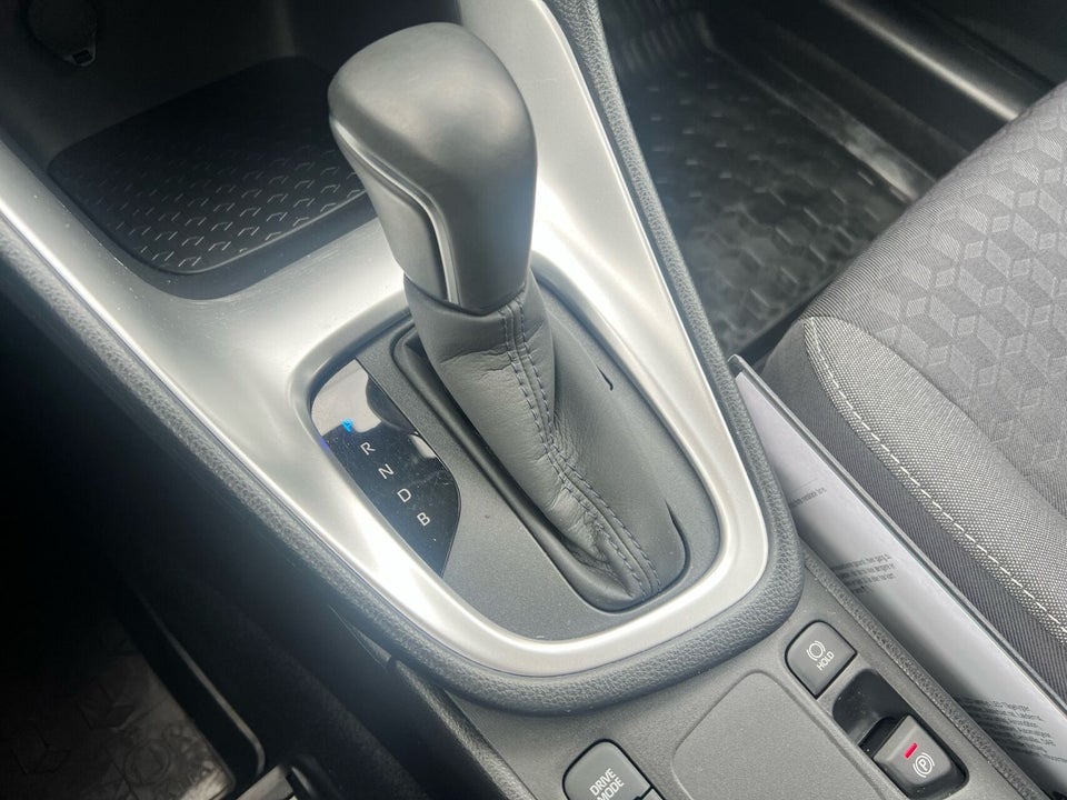 Toyota Yaris 1,5 Hybrid Active Tech e-CVT 5d