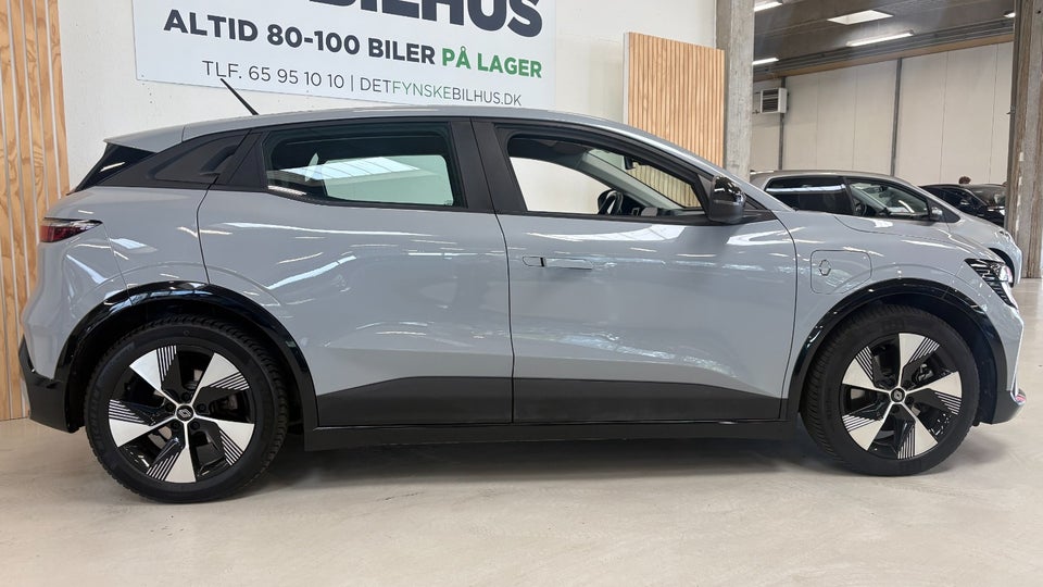 Renault Megane E-Tech 60 Equilibre 5d