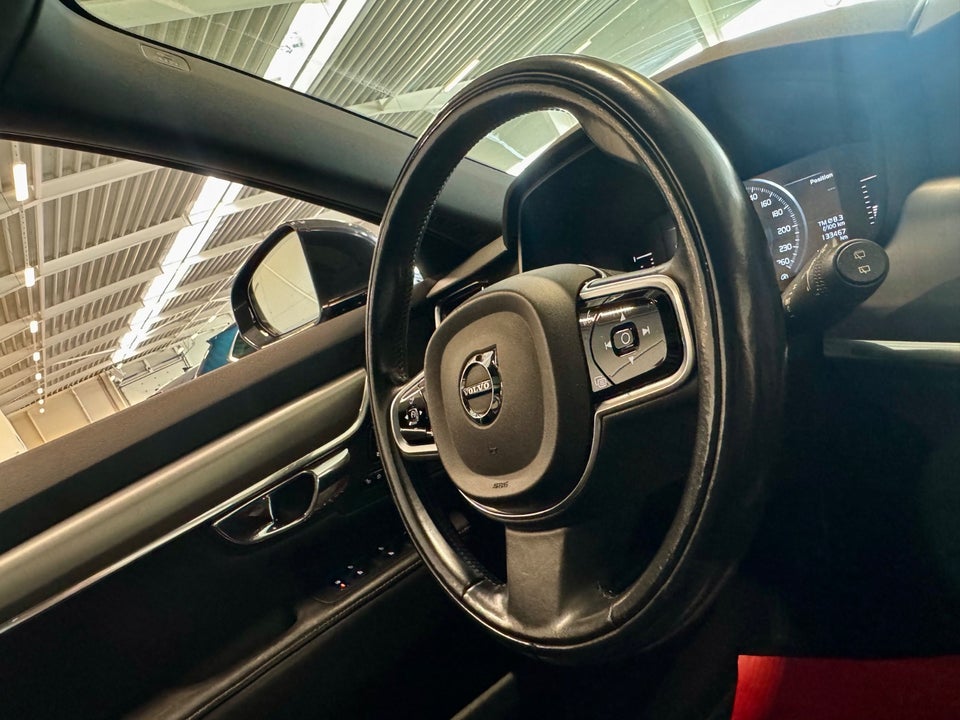 Volvo V90 2,0 T5 254 Momentum aut. 5d