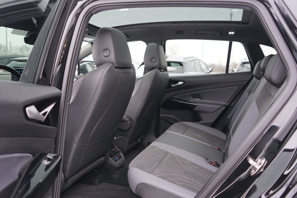 VW ID.4 77 Style 5d