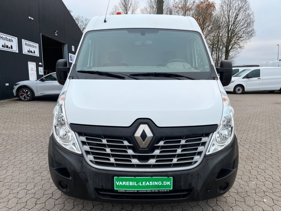 Renault Master III T33 2,3 dCi 135 L2H2 Kassevogn