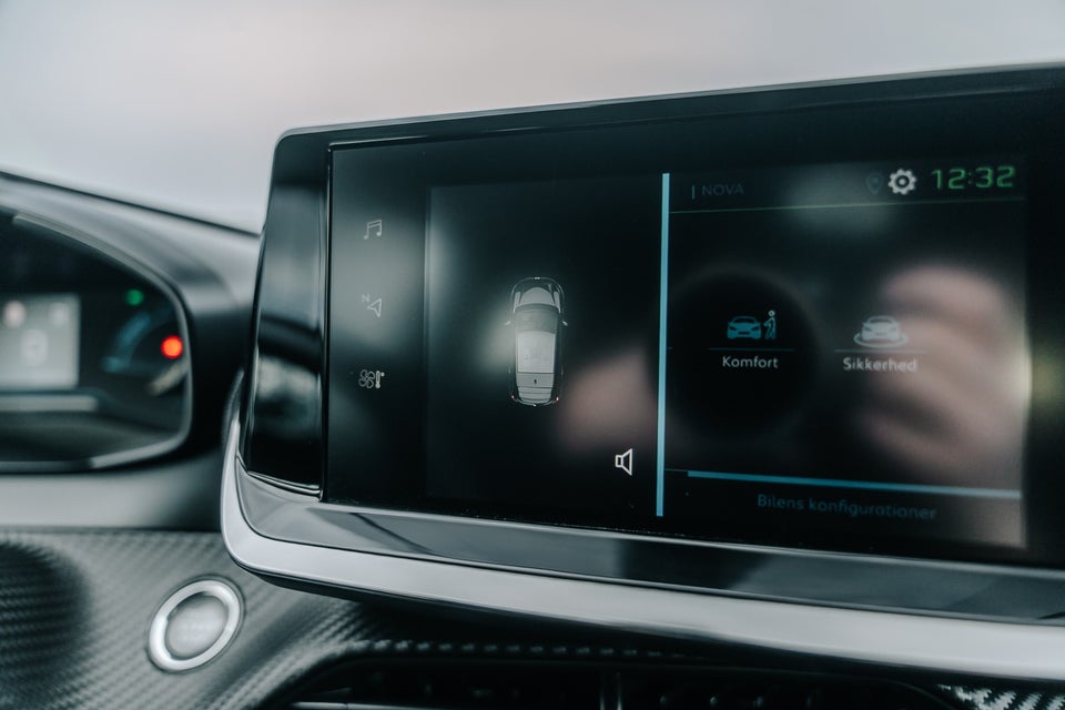 Peugeot e-208 50 Active Pack 5d