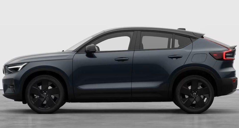 Volvo EC40 Twin Black Edition 5d